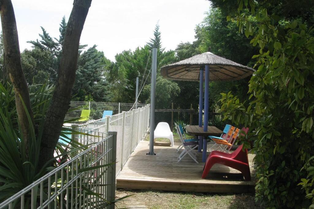 Gite Avec Piscine Et Climatisation Buzignargues エクステリア 写真